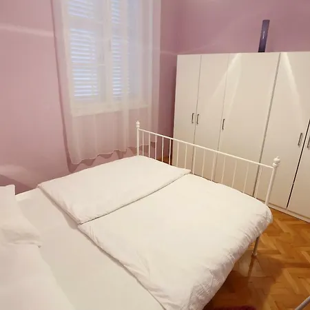 Viola Апартаменти